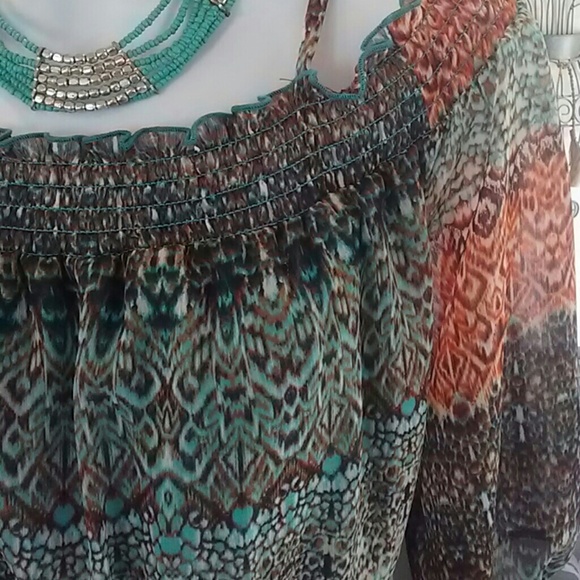 Chiffon Cold Shoulder Dress - Picture 2 of 4